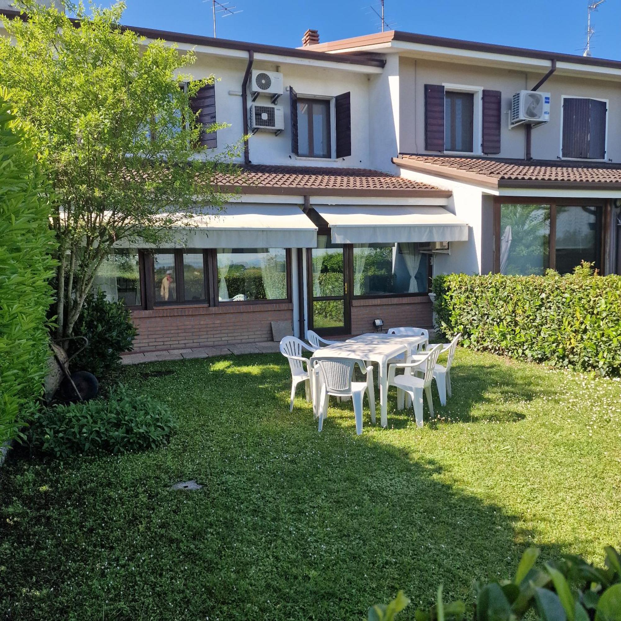 Residenza Vittoria Villa Bagnolo San Vito Bagian luar foto
